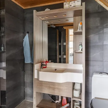 Kalliohylly Luxury Retreat Inari