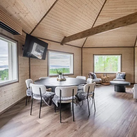 Kalliohylly Luxury Retreat Inari