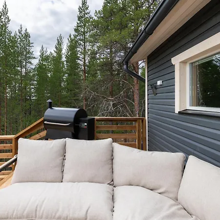 Kalliohylly Luxury Retreat Inari